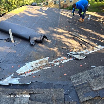 Residential Roofing Installation using Owens Corning ProArmor Synthetic Underlayment