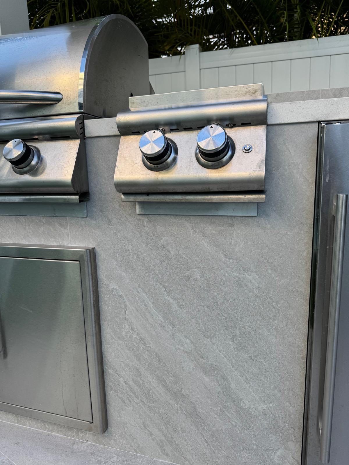Outdoor BBQ - East Boca Raton by Hevi Tile
