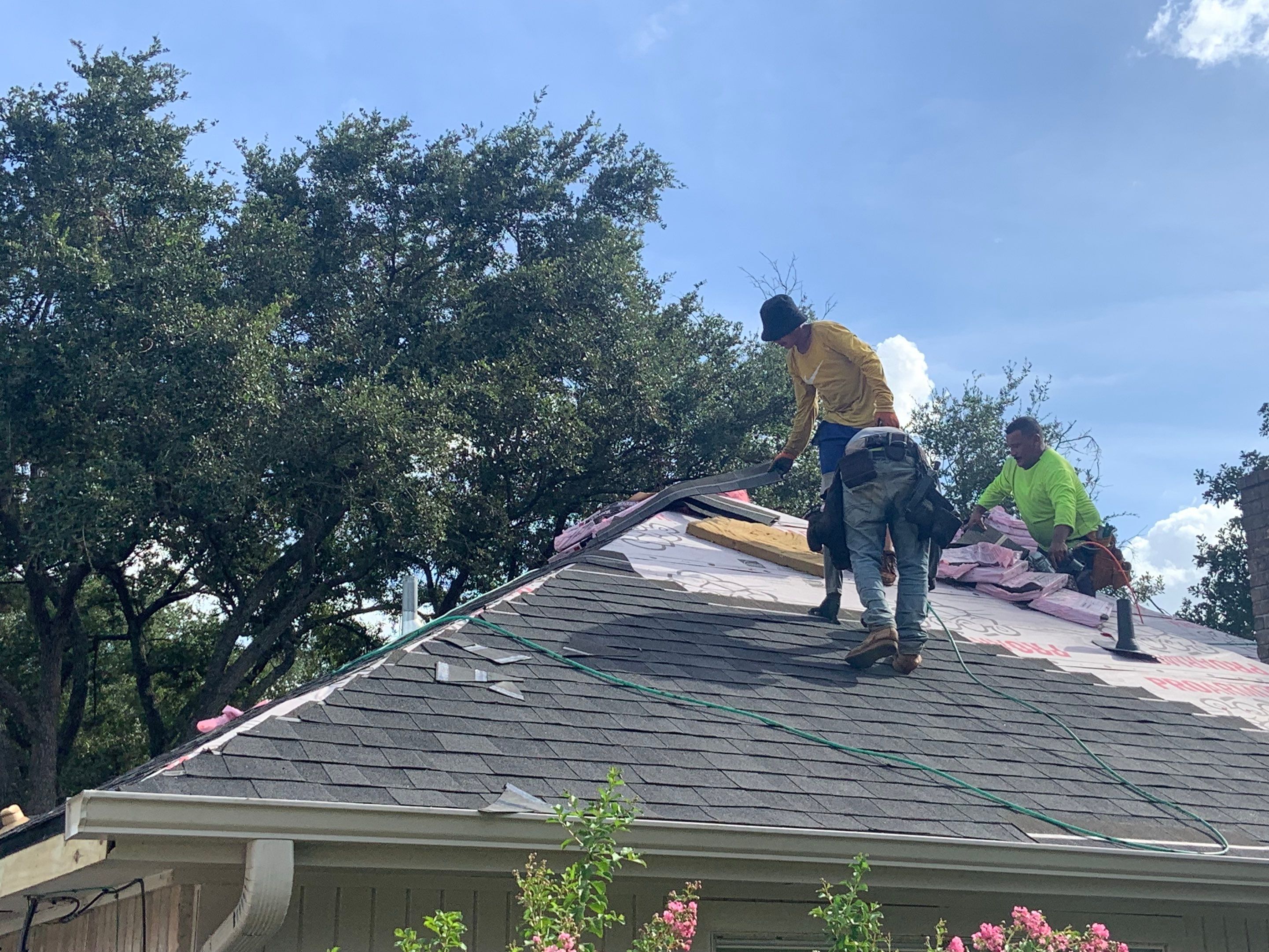 Residential Roofing Installation using Owen's Corning Duration (Lifetime) Shingles by Roof Repair Company