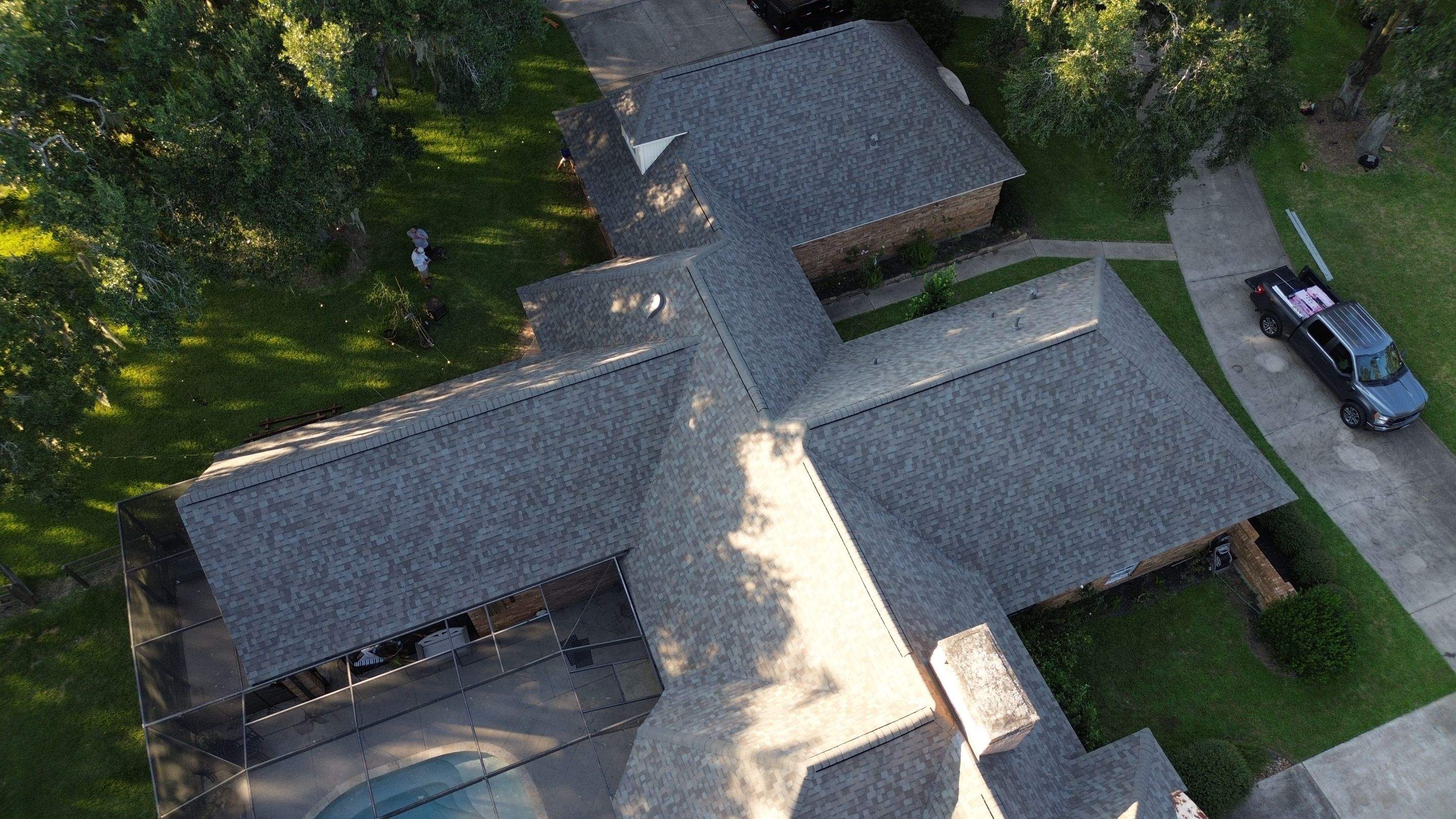 Lake Jackson Owens Corning replacement - Driftwood by Houston Roofing & Construction