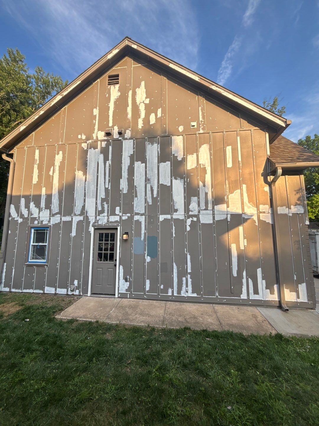 Anchors Aweigh in Overland Park – A Bold & Beautiful Home Makeover by Cougar Painting
