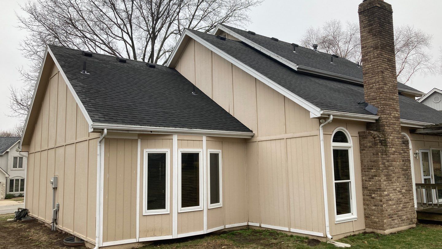Siding Installation using Market Square by EEC  Windows, Siding & Roofing 