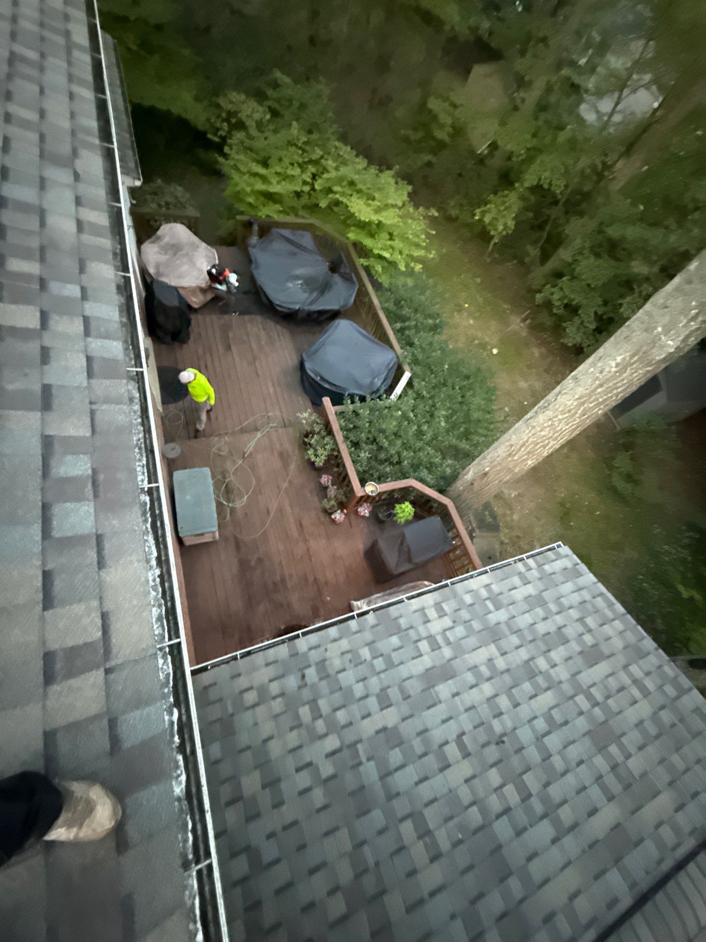 Springfield : Residential Roof Replacement with CertainTeed Landmark Pro in Max Weathered Wood  by RM Banning, Inc.