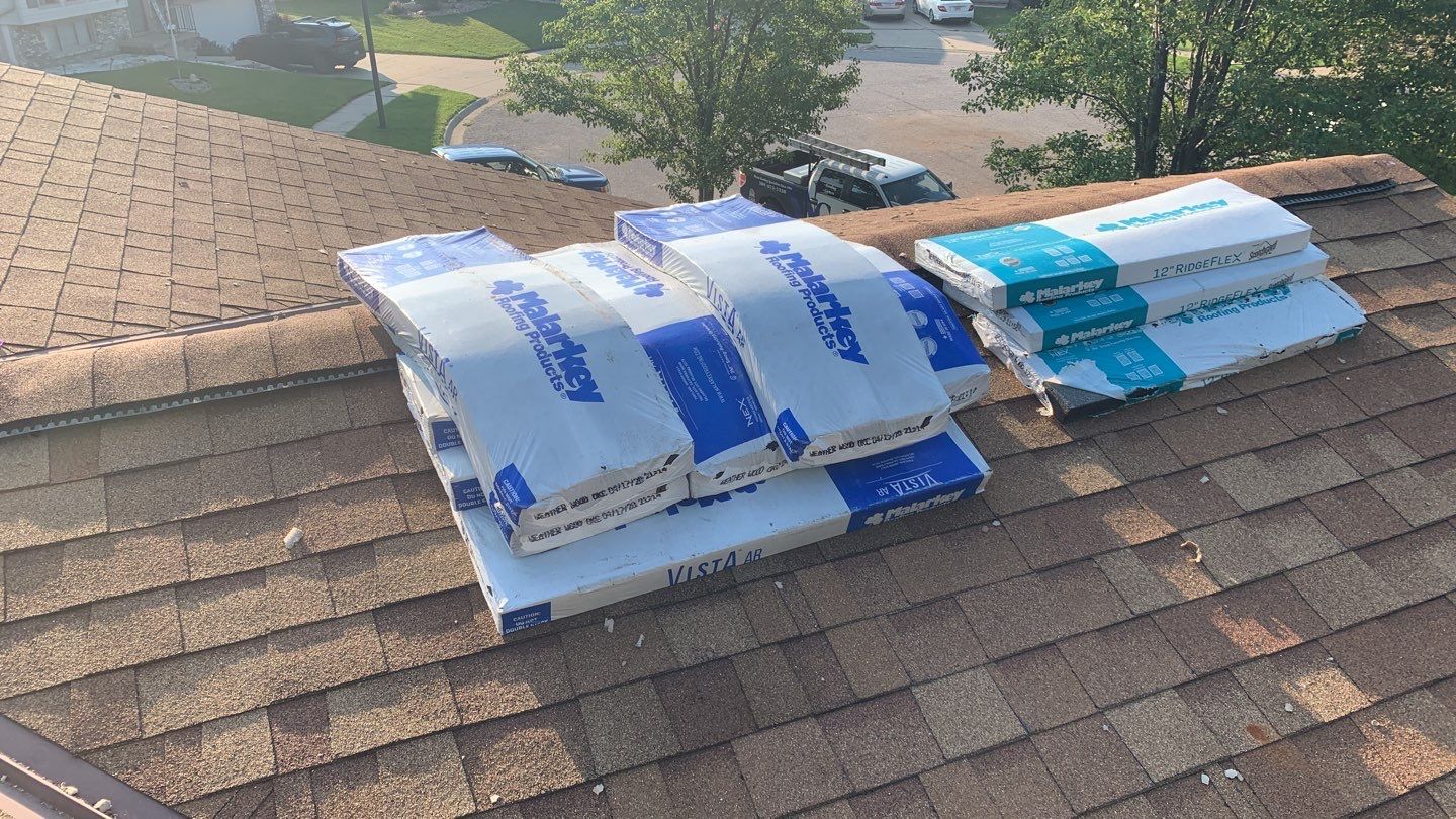Malarkey Vista - Weathered Wood by White Castle Roofing