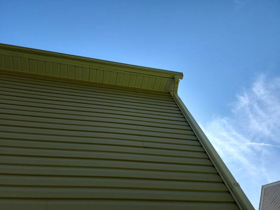 House Wash using cleaner by Power Wash Masters LLC