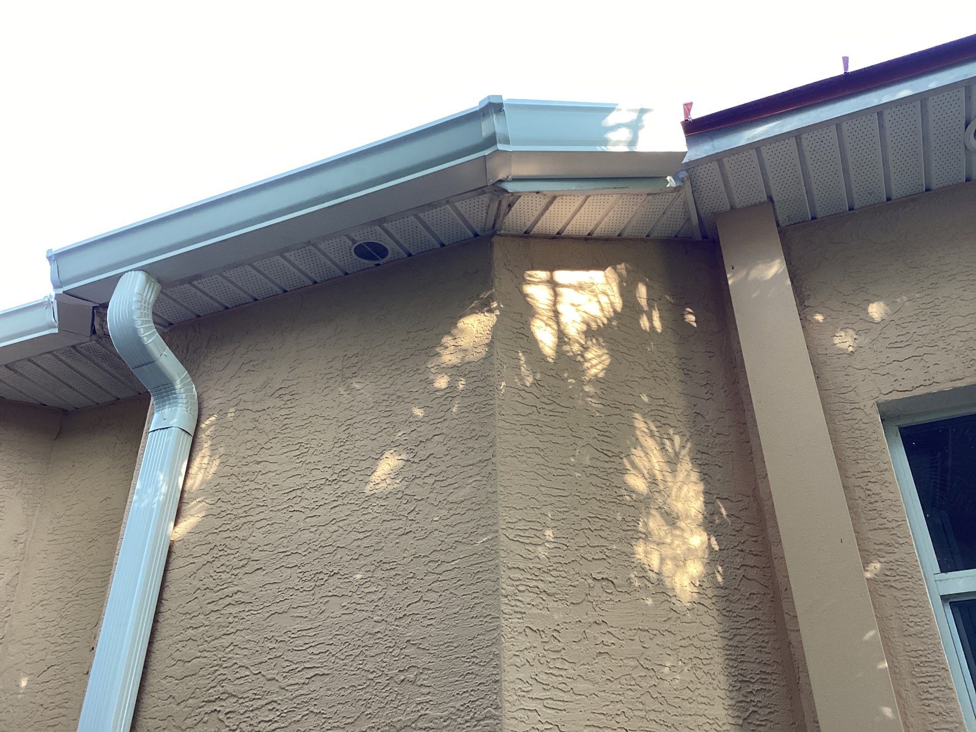 6 Inch Seamless Gutters using K-Style Seamless Gutters in Cape Coral FL by Gutter Professors
