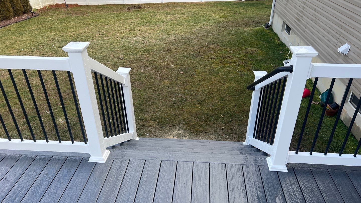 New Deck in Monroe by deck guardian