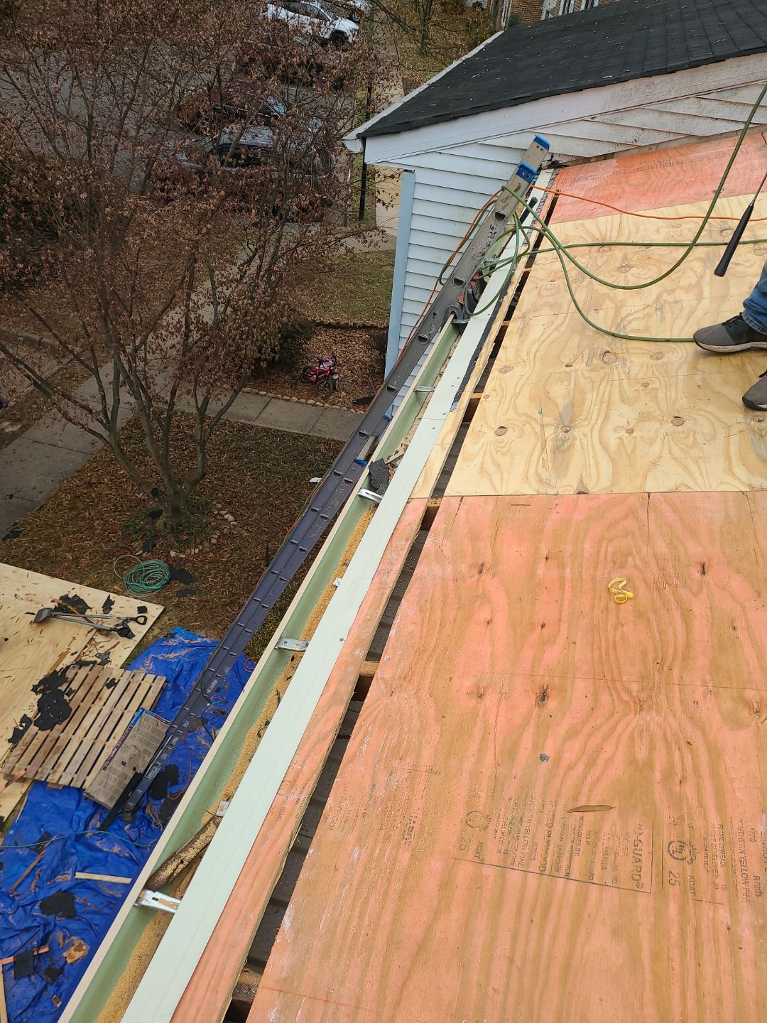 Falls Church: Residential Roof Replacement with CertainTeed Landmark Pro in Max Def Moire Black by RM Banning, Inc.