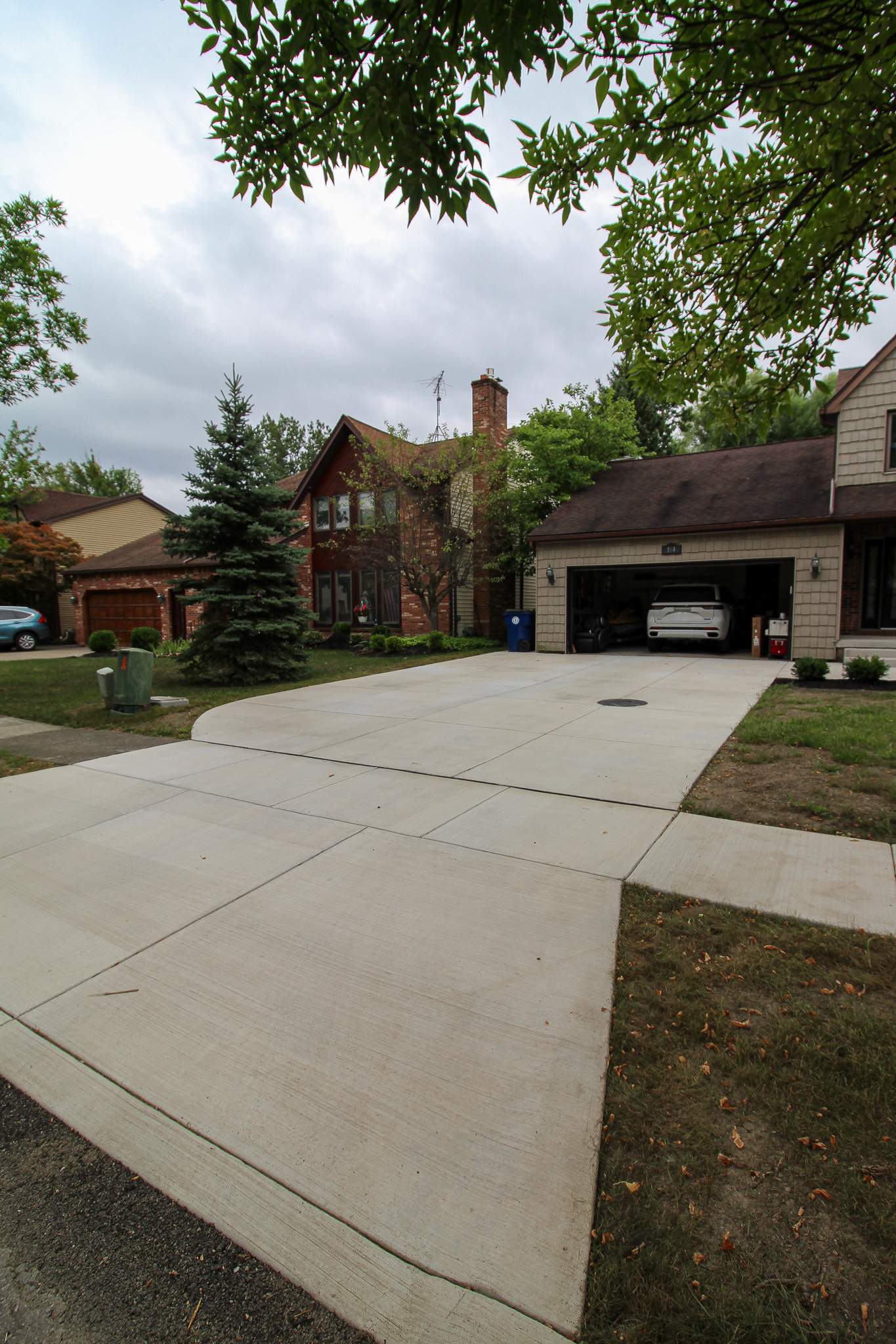 Interior Renovations, Bathroom Remodel, Concrete and Outdoor Living by Ivy Lea Construction