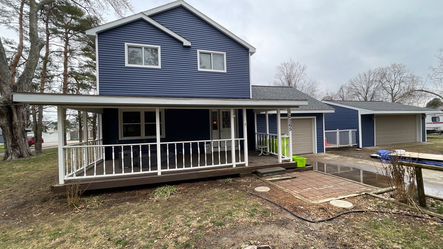 Siding Replacement using CertainTeed Restoration Classis D4 by 180 Contractors