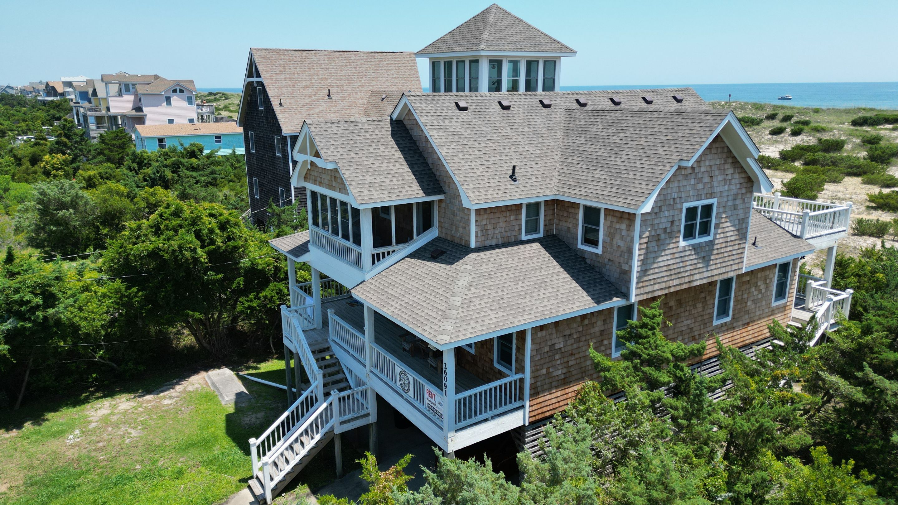 Carolina Clipper Full Exterior Project by Gallop Roofing & Remodeling, Inc.