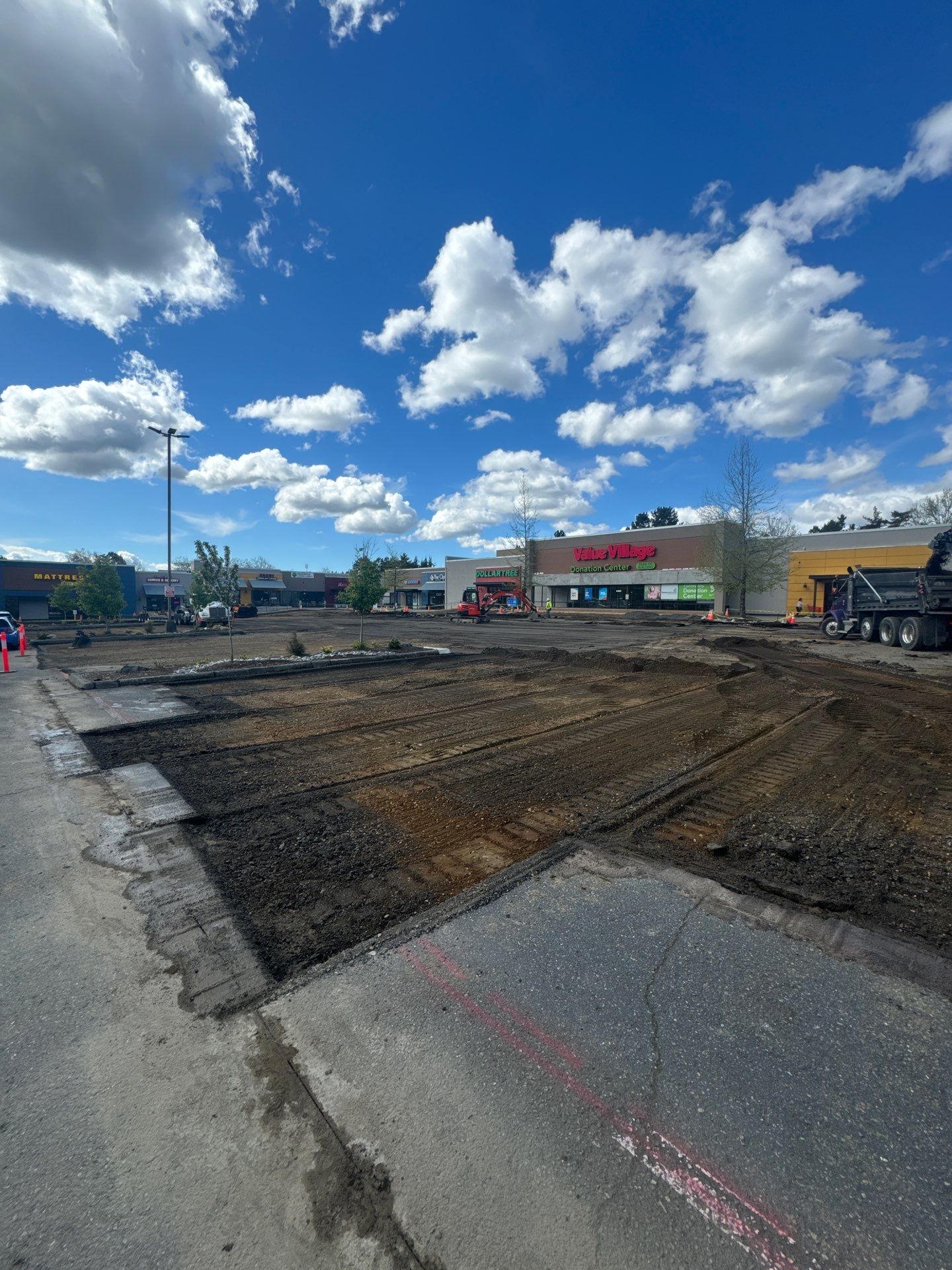 Colliers - Woodinville New Asphalt Parking Lot by Jireh Asphalt & Concrete Inc 