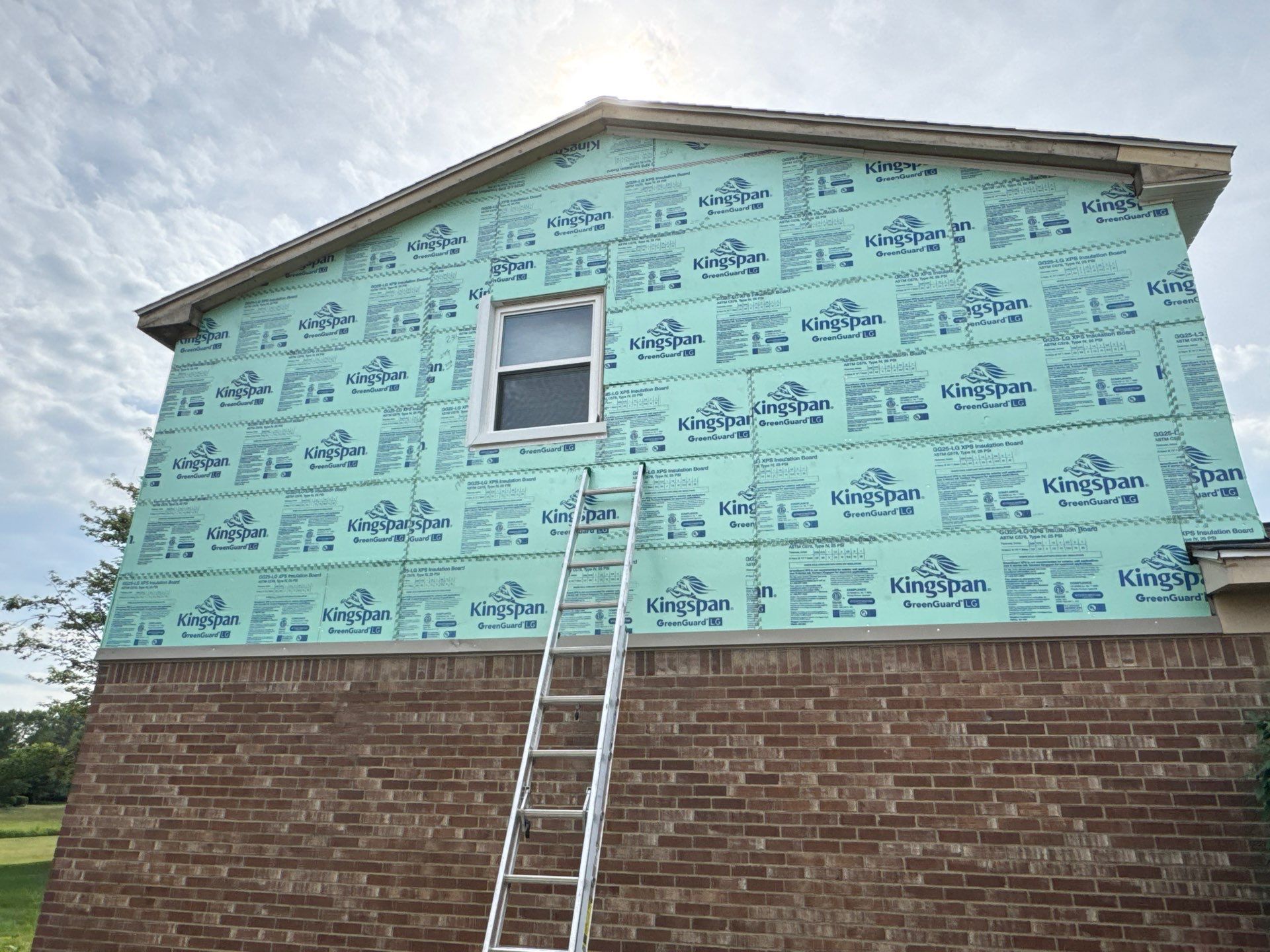 Siding Replacement using Alside S7 Cedar Mill Grain Pebble by 180 Contractors
