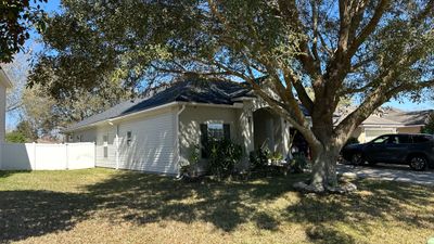 Residential Roofing Installation using Owens Corning TruDefinition Duration Shingles
