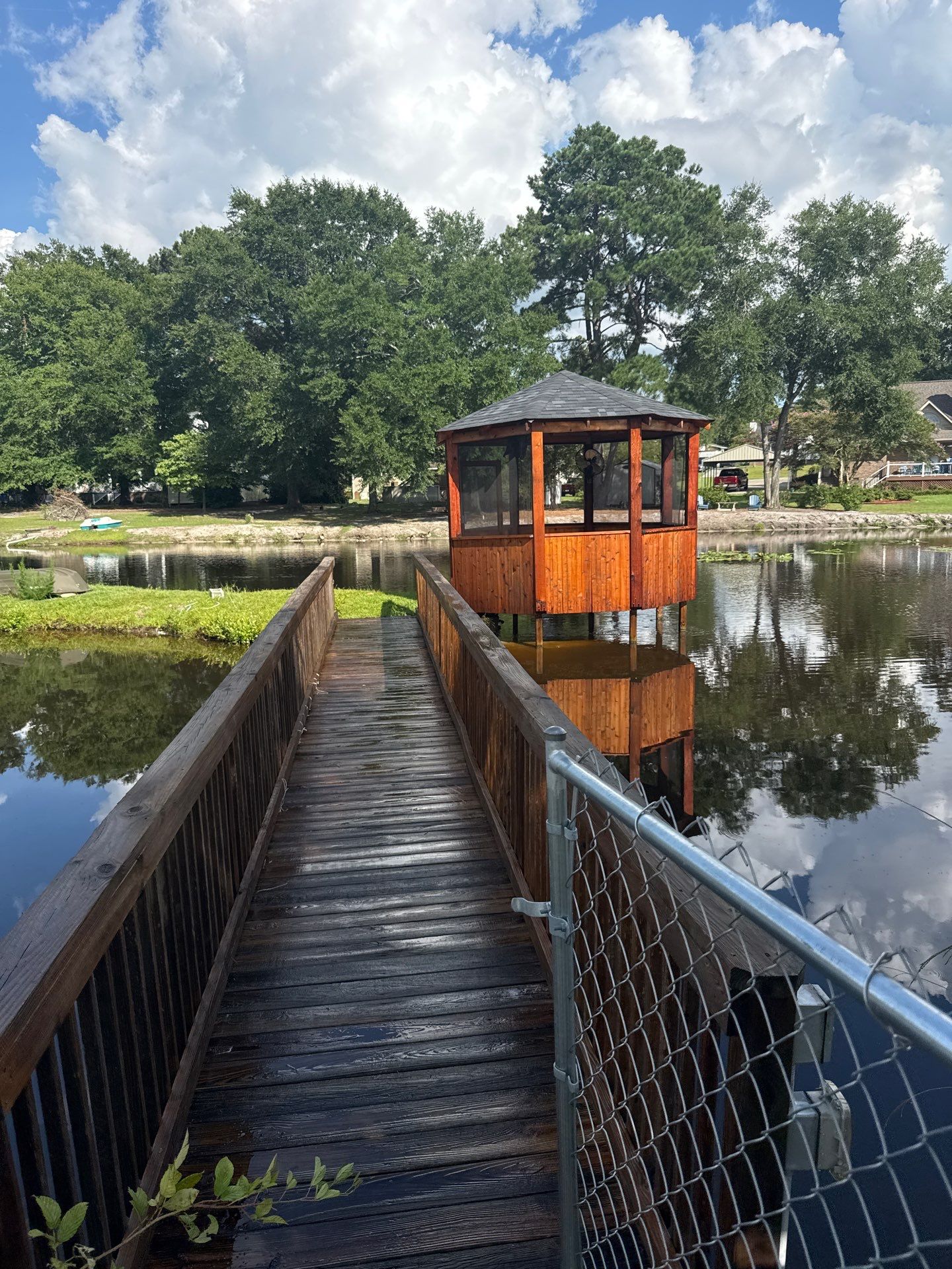 Wood Dock using Wood Sealant by DuraSeal