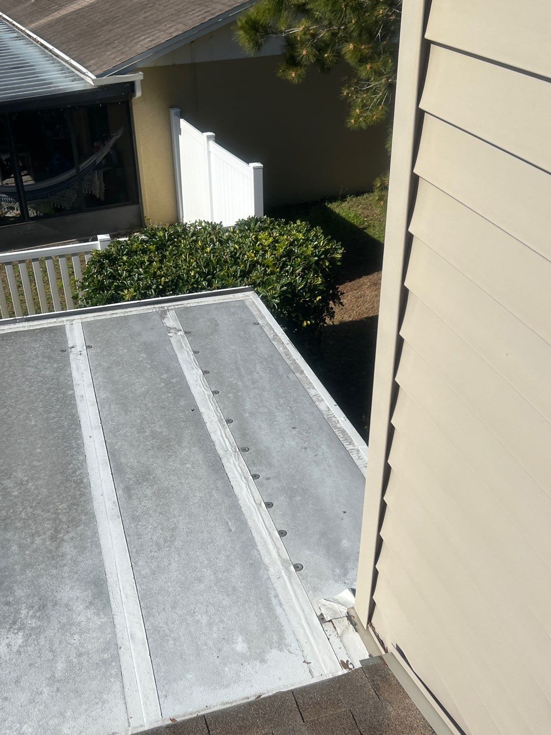 Owens Corning Designer Series (Summer Harvest) by RoofGuru AI LLC