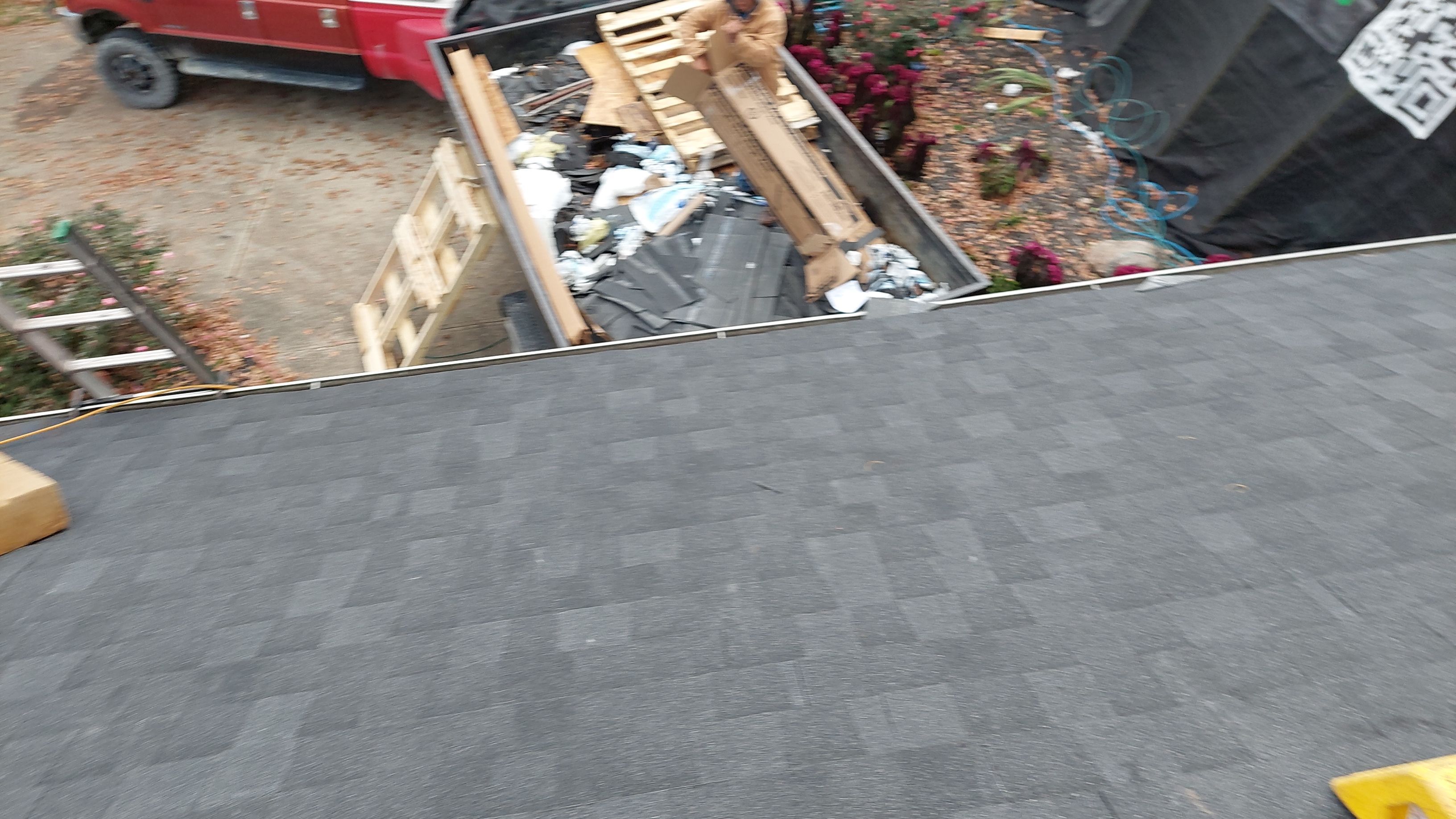 Liberty Township - Pristine Black by Tamlin Roofing