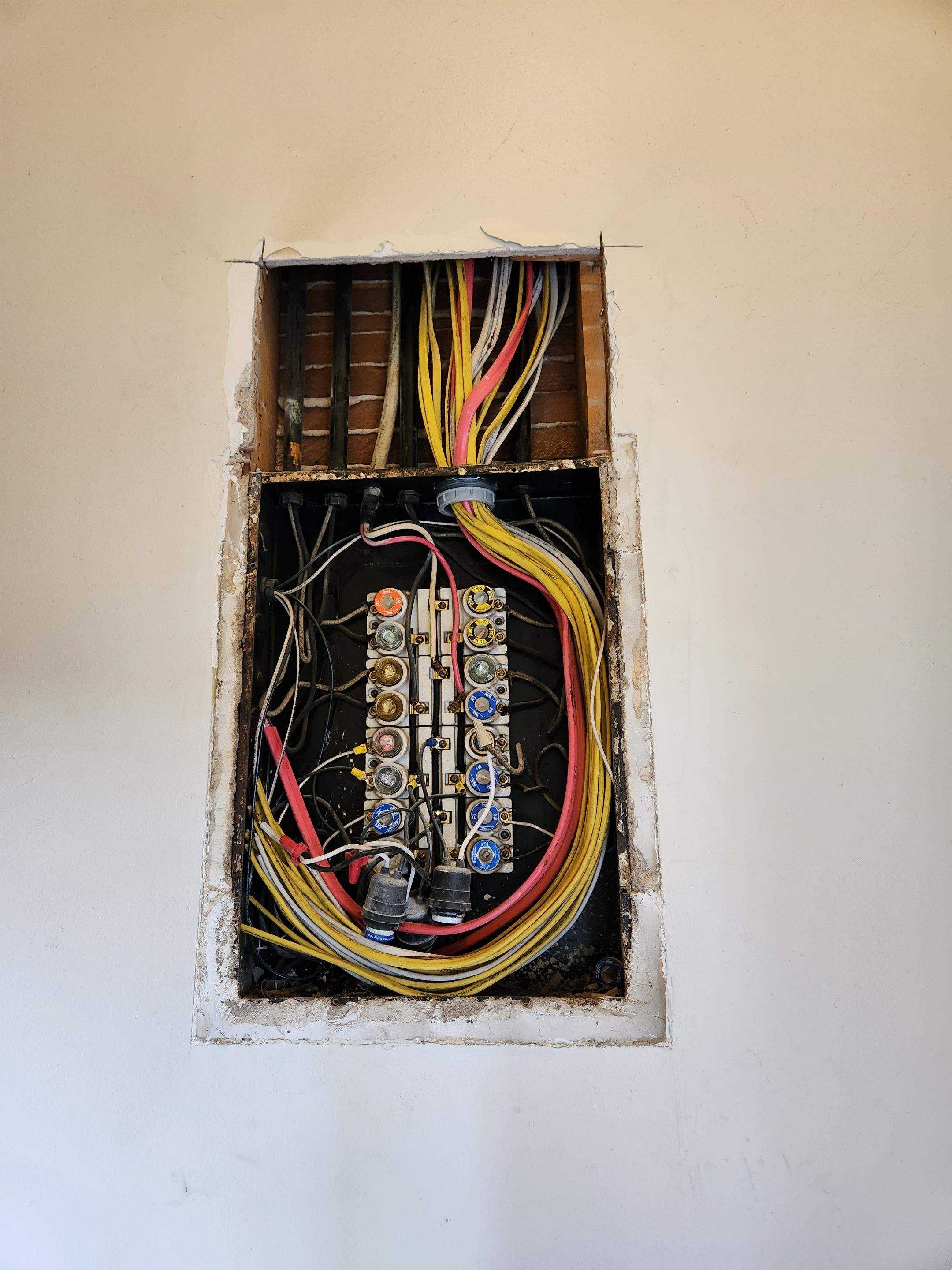 Service Change - E 7th Ave by Delmark Electric
