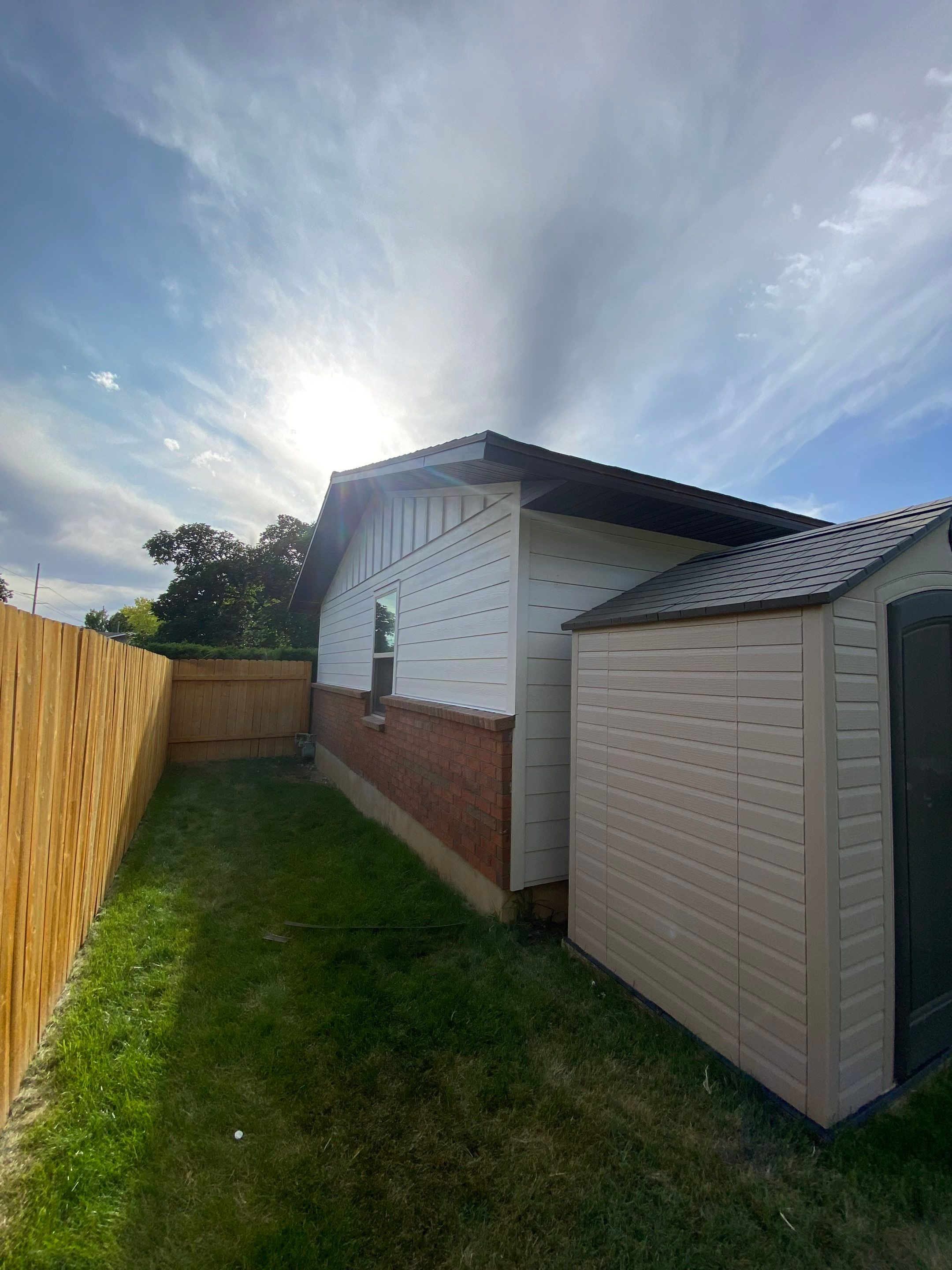 Orem | Hardie B&B and Lap Siding | Cobble Stone & Arctic White by Ideal Siding Utah