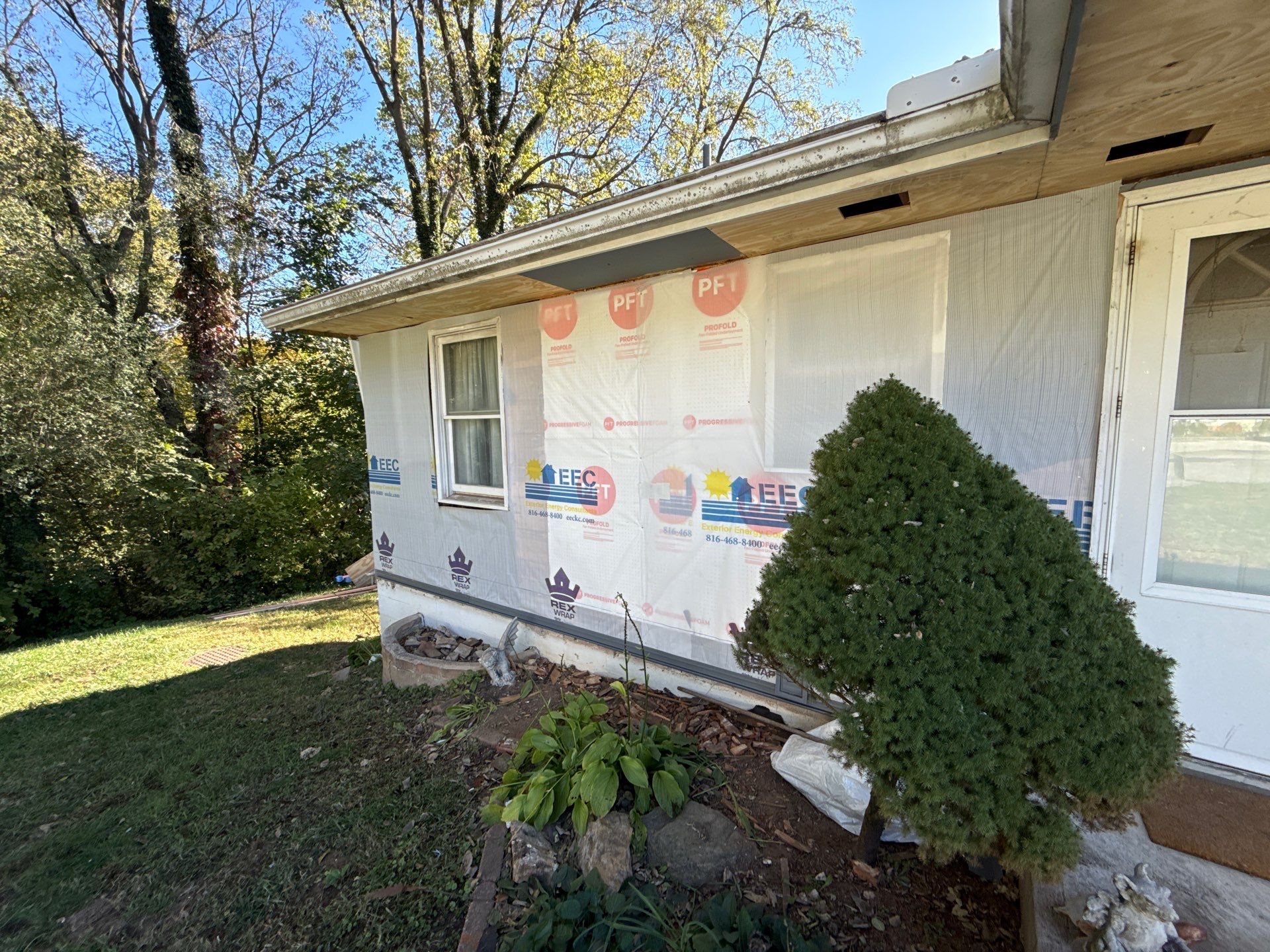 Feeling Blue in Weston Mo - Time for a Makeover by EEC Windows, Siding & Roofing