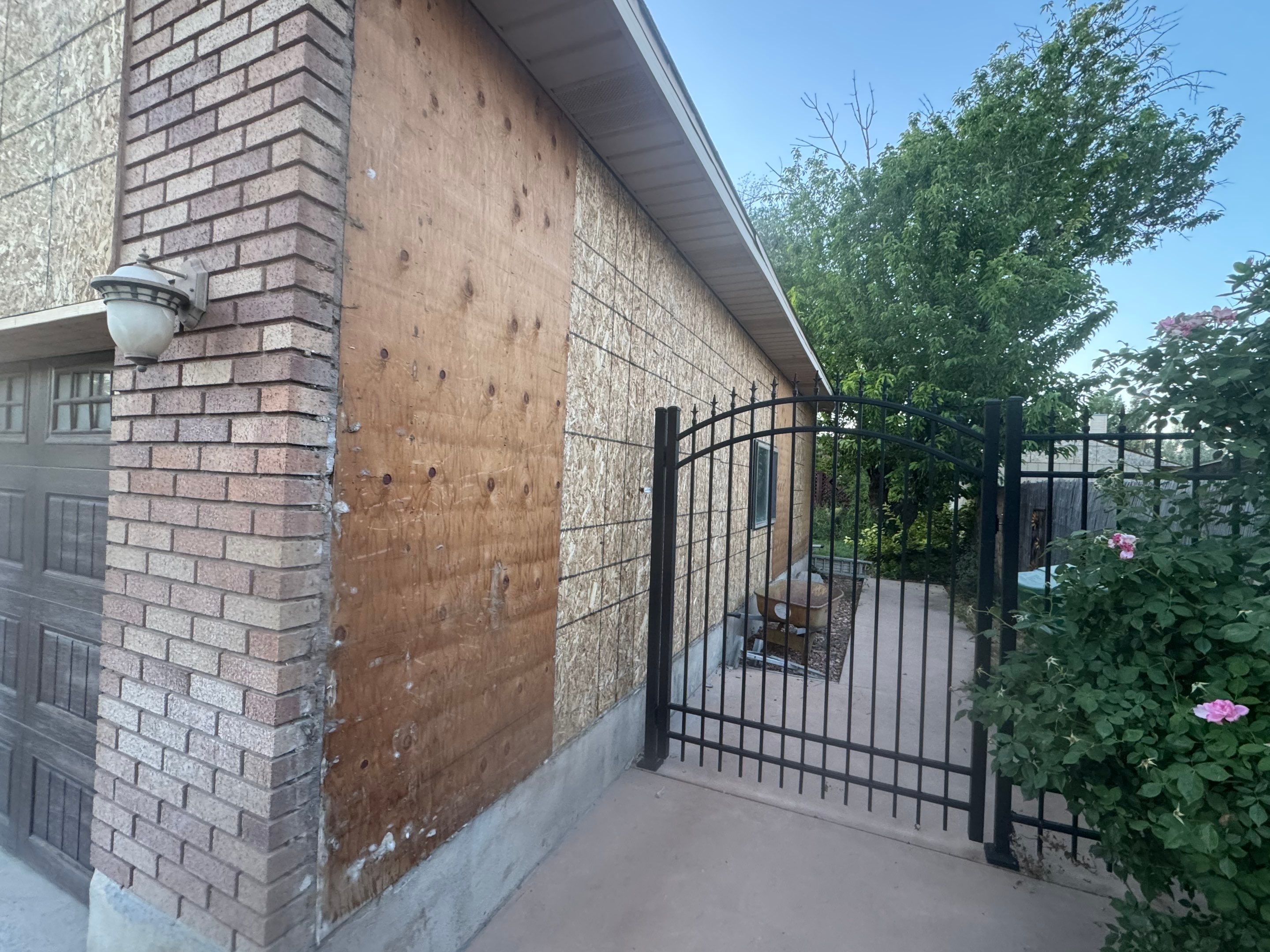 West Jordan | Hardie Lap Siding w/ Brick Accent | Boothbay Blue & Cobble Stone by Ideal Siding Utah