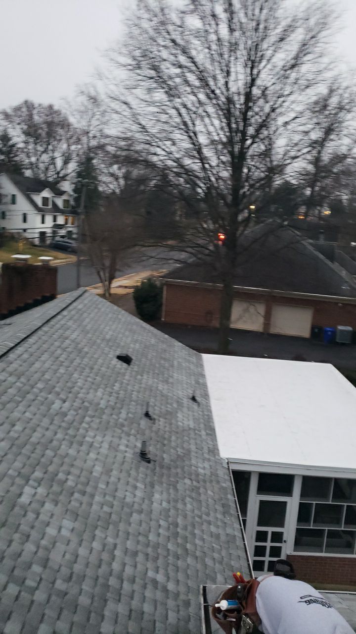 Arlington: CertainTeed Landmark Designer Shingles in Cobblestone Gray by RM Banning, Inc.