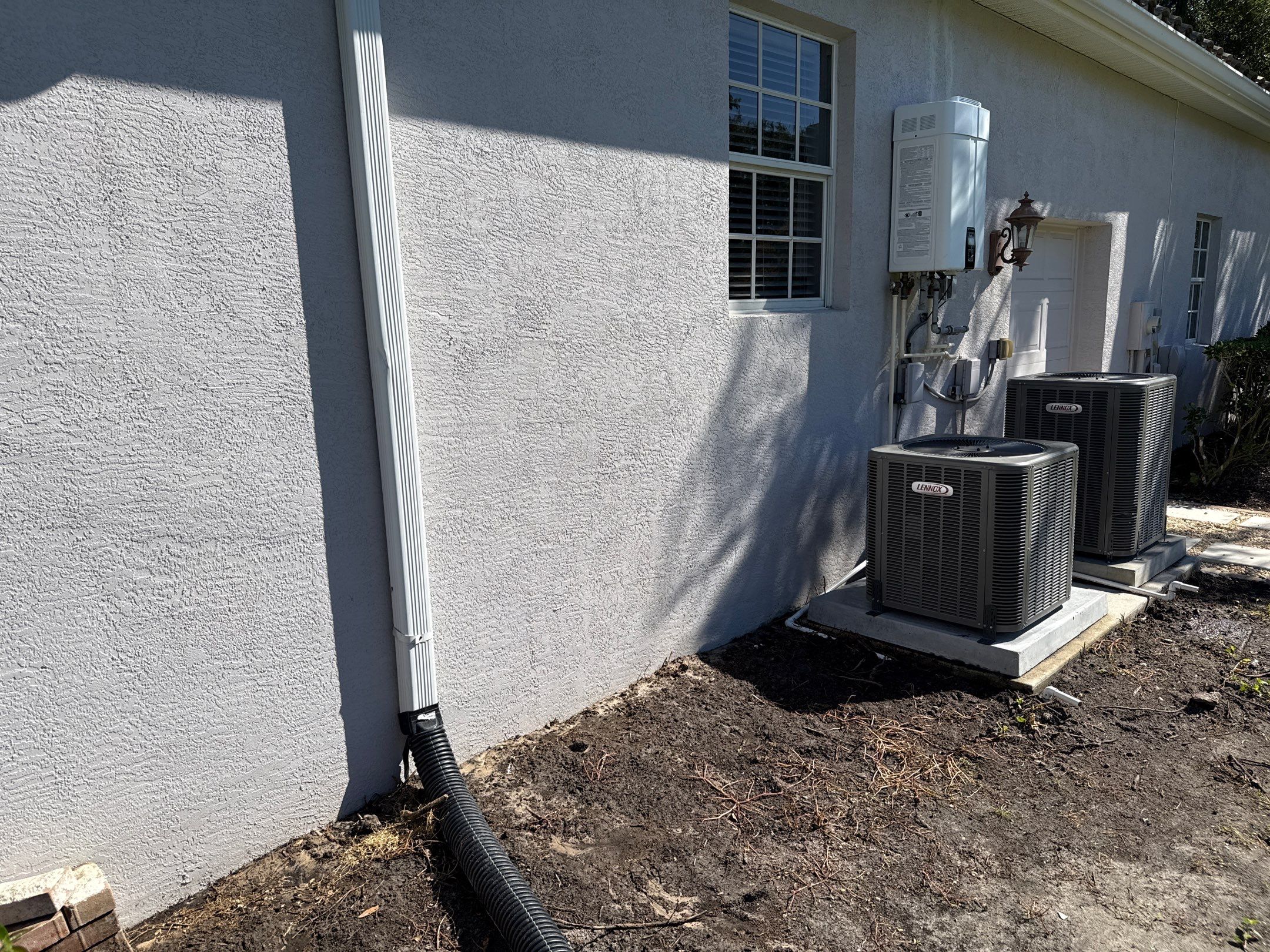 House Wash, Pool Deck & Screen Enclosure Cleaning | University Park, Sarasota FL by Sunshine AquaWash