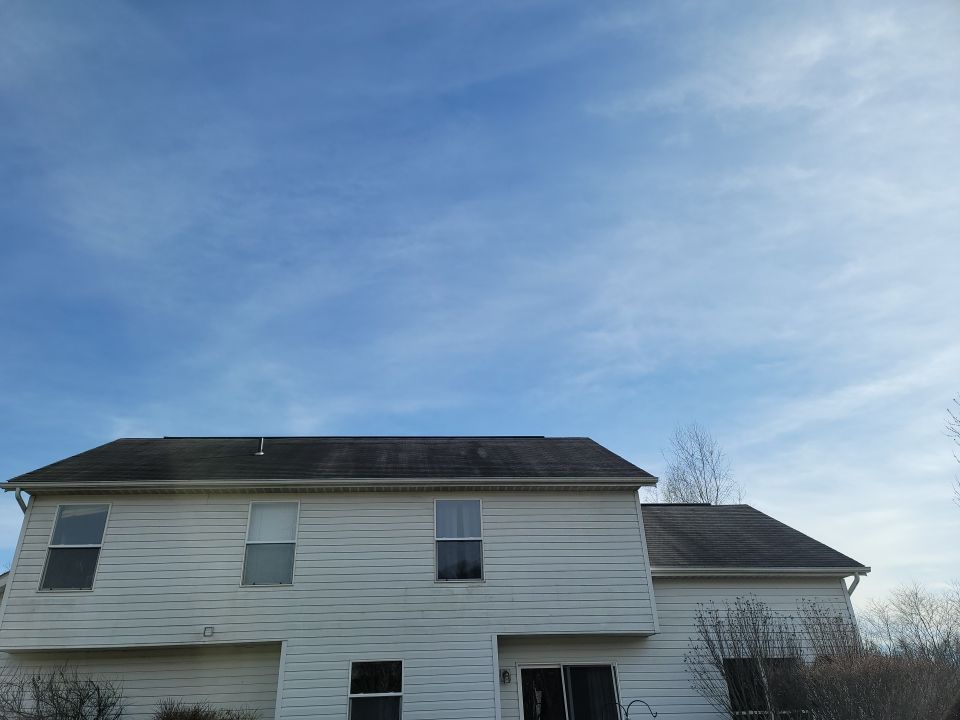 ATLAS PINNACLE COLOR: BLACK SHADOW DRIP EDGE: WHITE by Eagle Eye Roofing