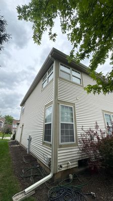 Turtle Shell gutter protection installation in Lombard, IL 60148, photograph 15