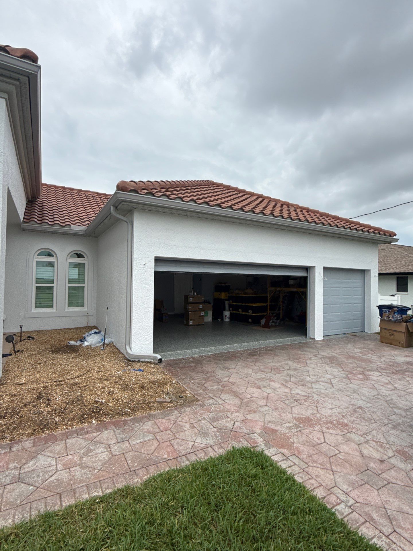 7 inch seamless gutters using Seamless Aluminum Gutters in Fort Myers, FL by Gutter Professors
