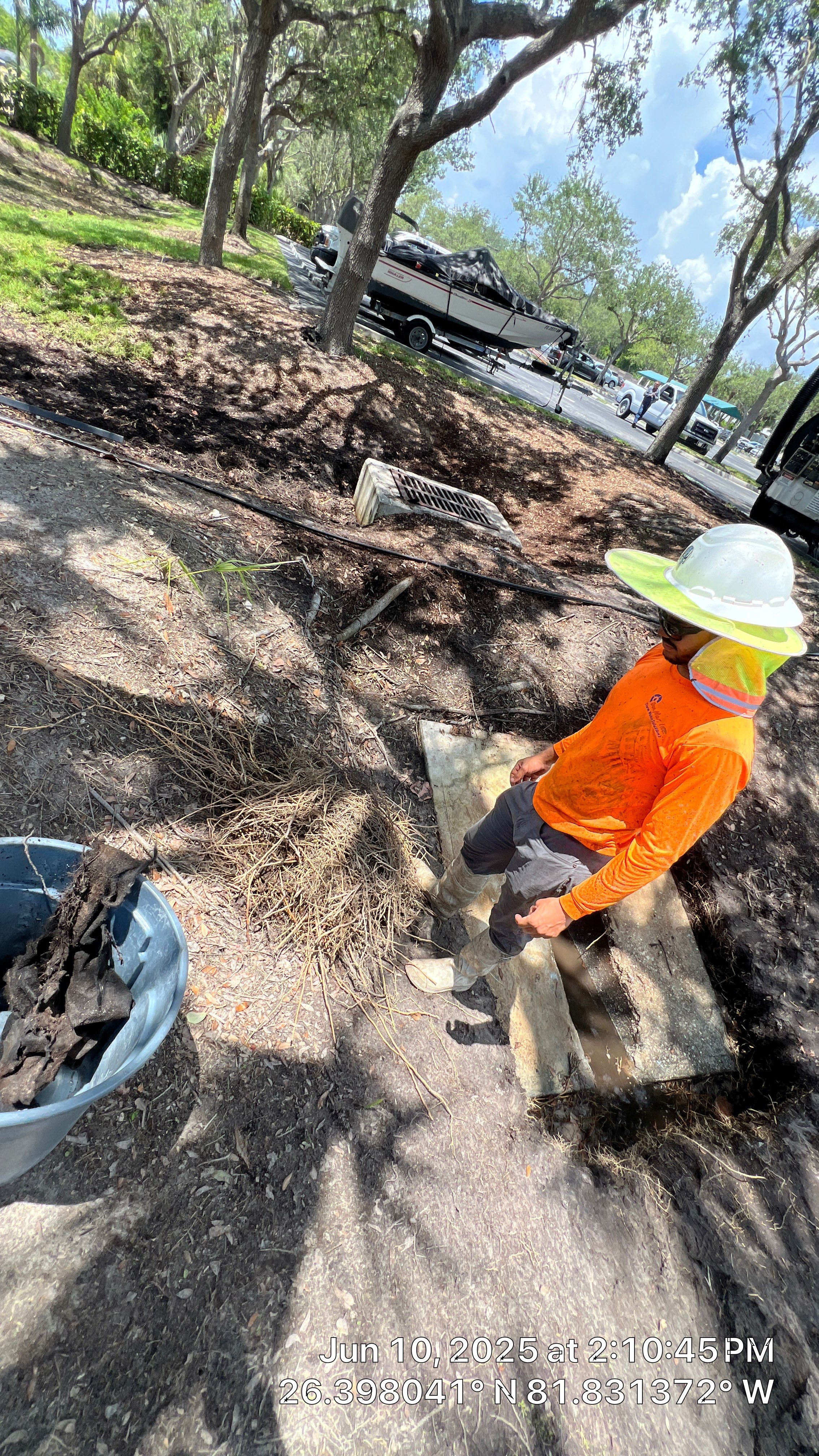 Pelican Landing Beach Parking Lot Stormwater System Maintenance by Don Mar, Inc. Storm Water Solutions