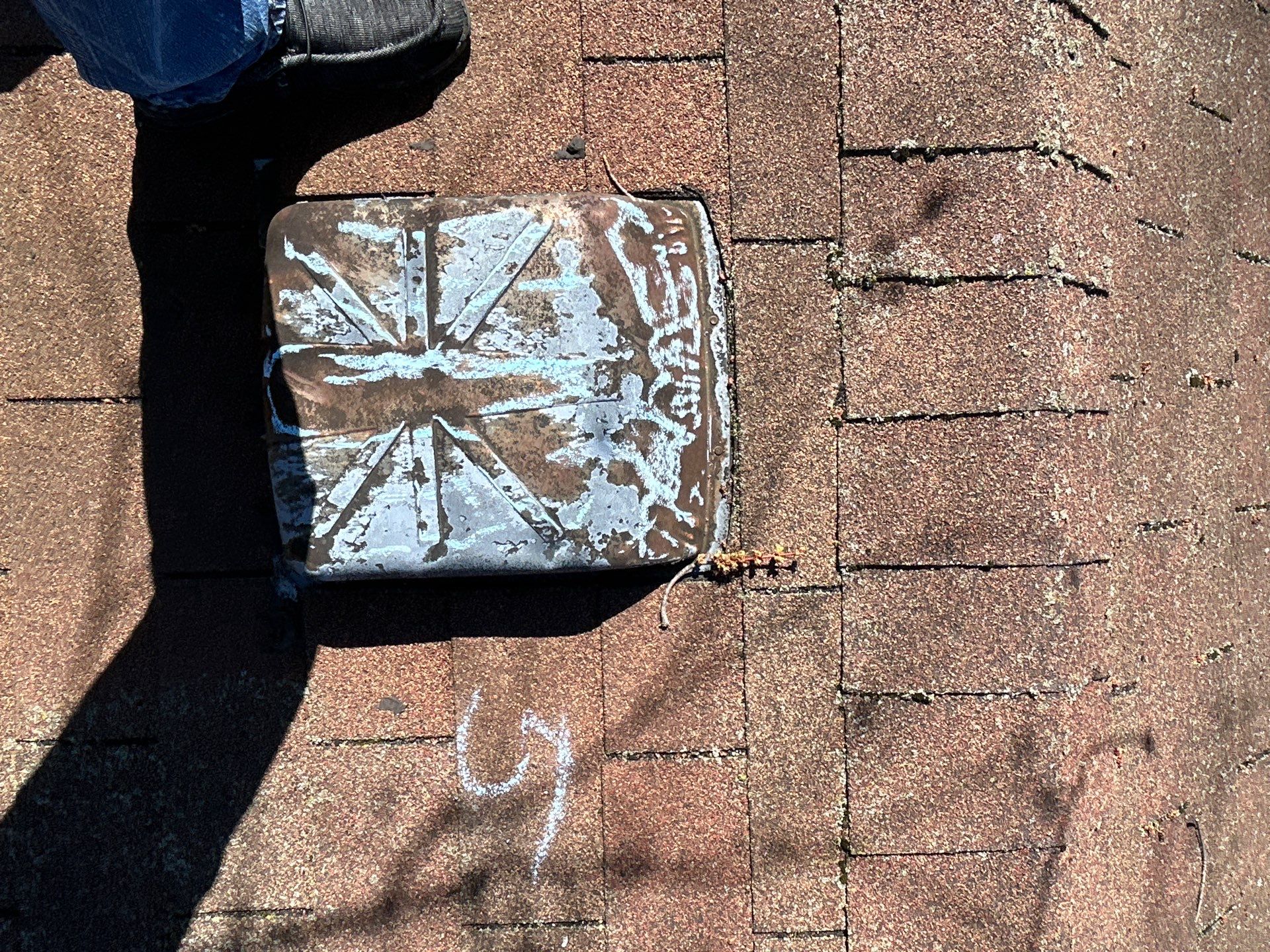 Roof and Siding Replacement using Norandex Cedar Knoll Graphite Siding and Owens Corning Durations in Onyx Black by WIW Enterprises Inc