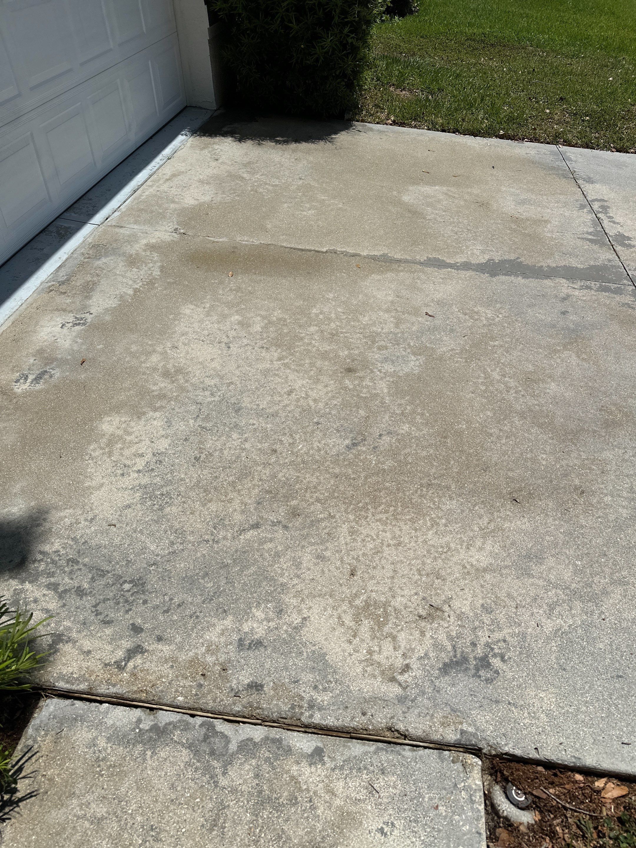 1-Story House Wash, Driveway, Patio/Lanai & Screen Enclosure Cleaning in Oakley Community, Ellenton, FL | Sunshine AquaWash by Sunshine AquaWash