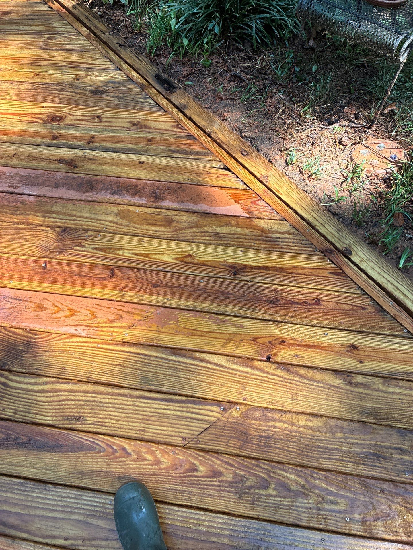 Deck using Wood Sealant by DuraSeal