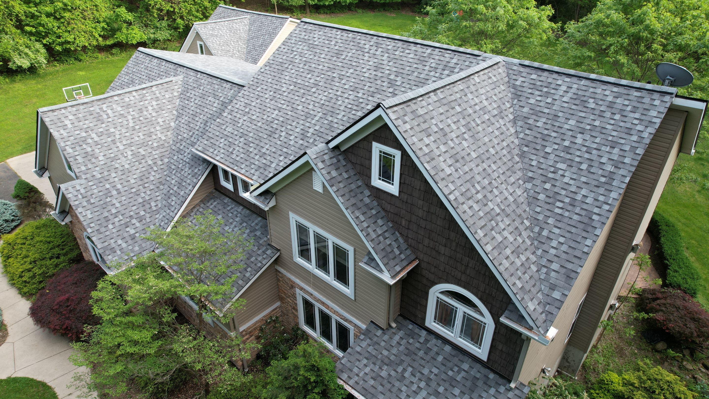 Atlas Pinnacle, Color, Coastal Granite, Drip Edge, Color, Black by Eagle Eye Roofing