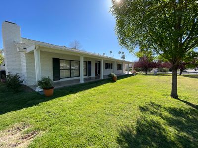 Wagon Wheel - A Stunning Home Exterior Makeover with Dunn Edwards Paints in Phoenix, AZ