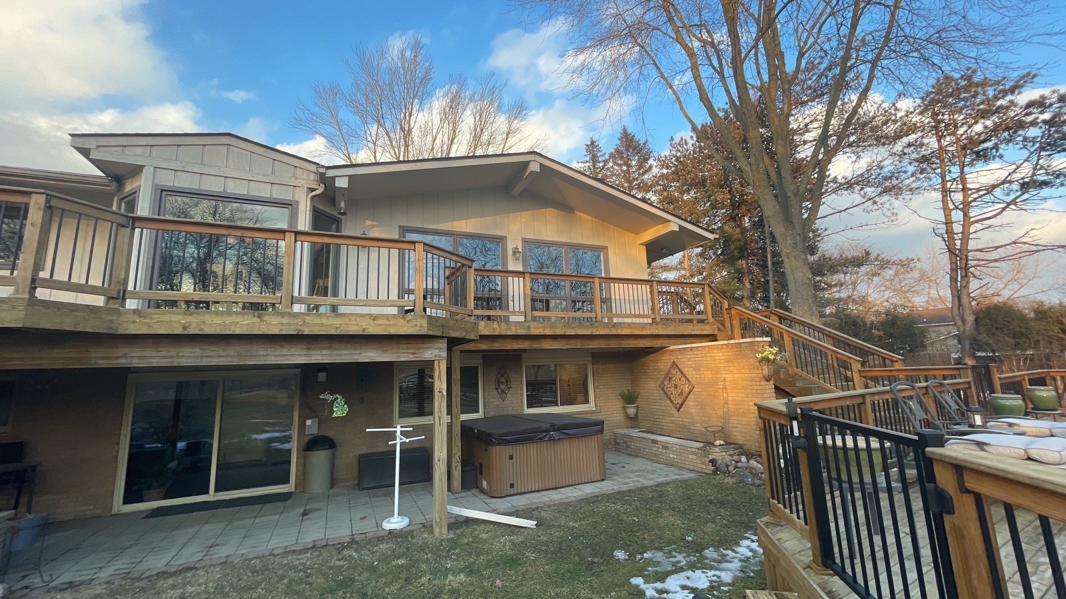 Siding Replacement using Certainteed Monogram D5 by 180 Contractors