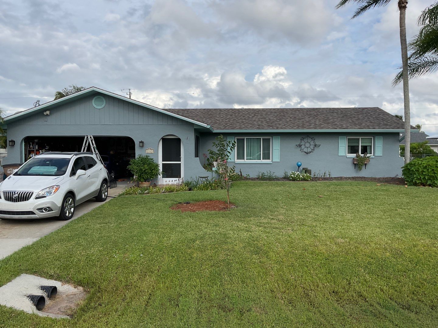 Soffit and Fascia Installation using White Vinyl Soffit in Cape Coral FL by Gutter Professors