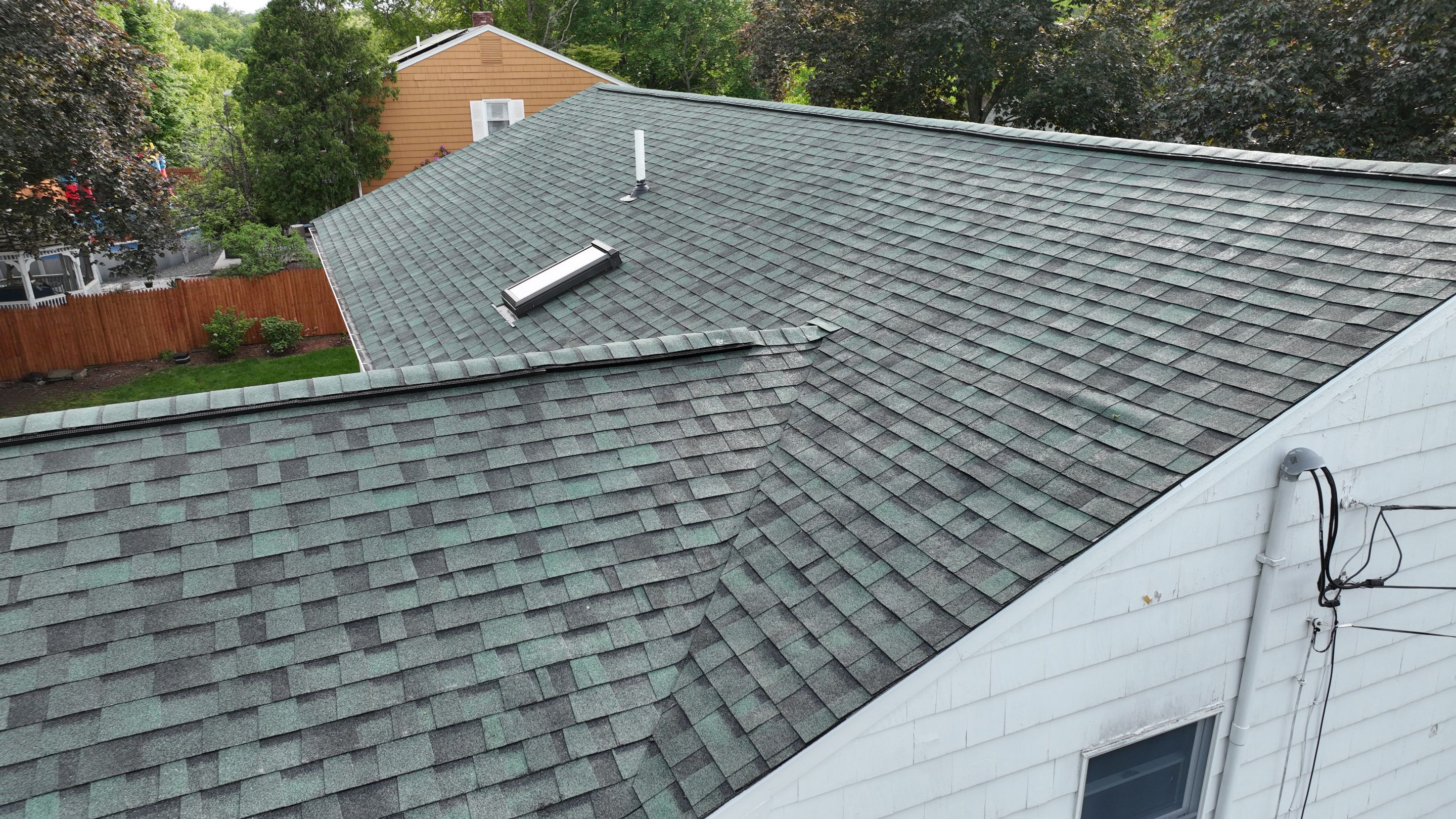 Full Roof Replacement in Saugus, MA – Owens Corning Duration, Chateau Green by JOHNNYS PRO