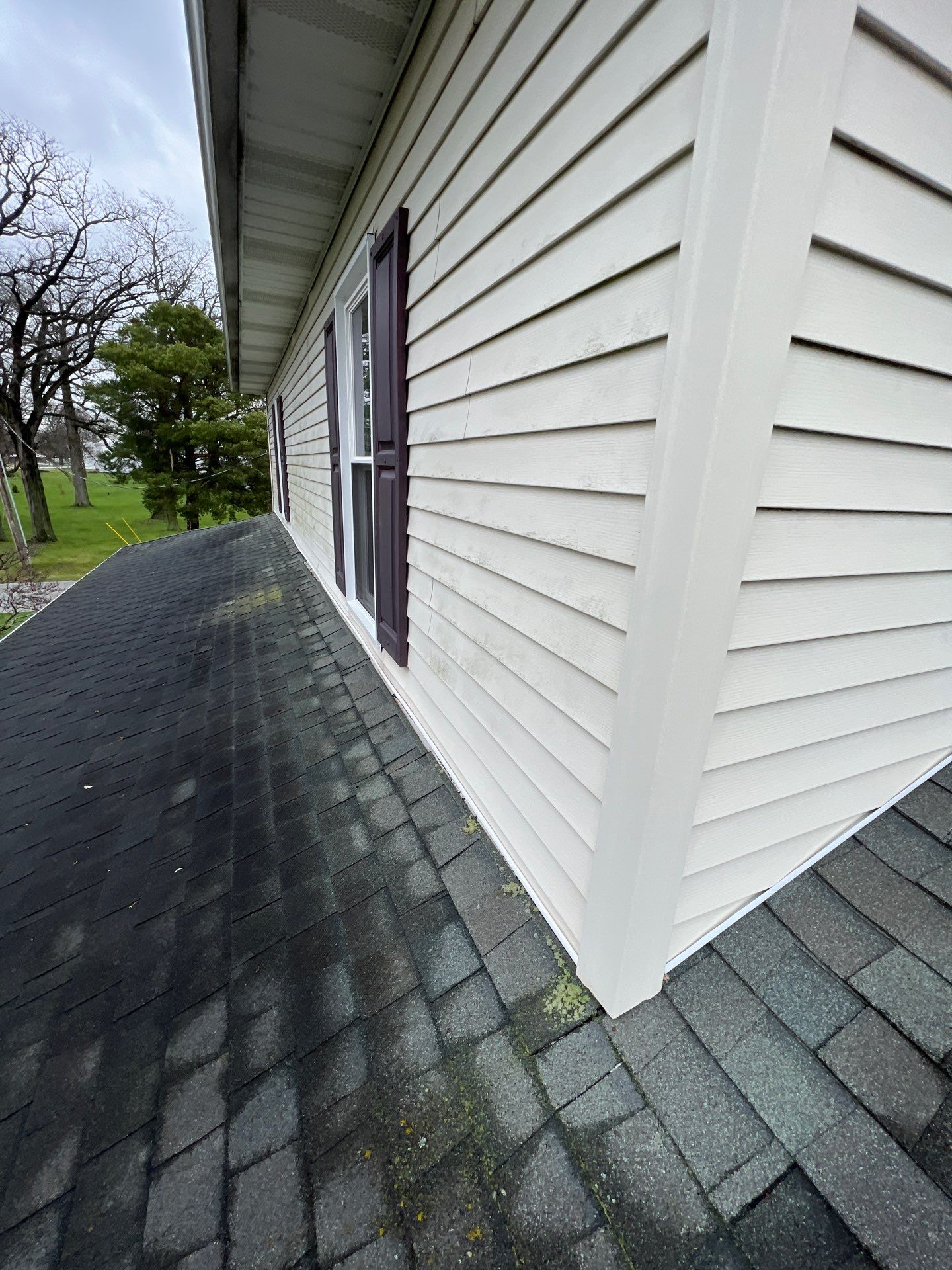 Wind-Resistant Metal Shingle Shake Roof Installation – Lima, Ohio by 4Ever Metal Roofing