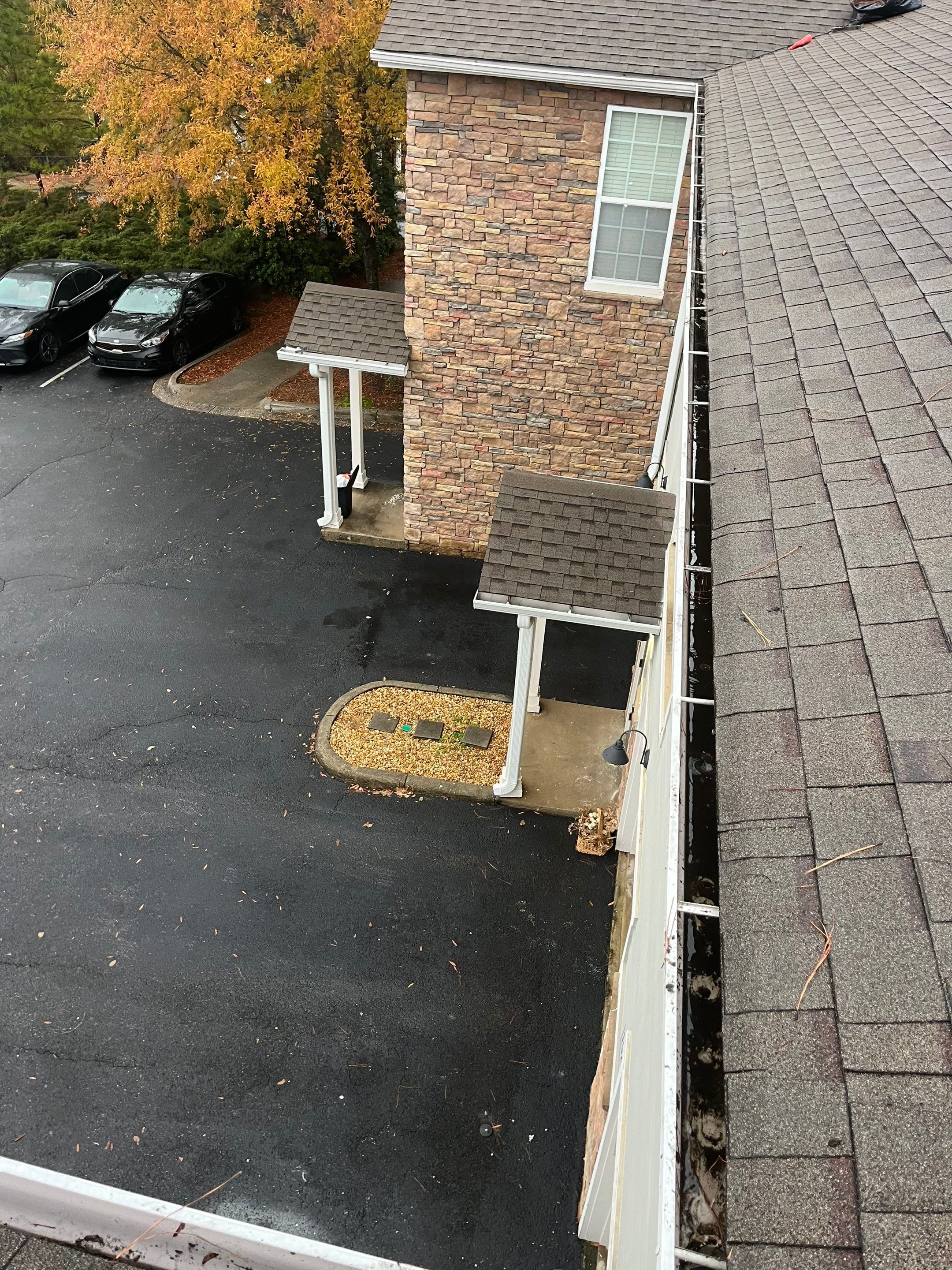 Commercial gutter cleaning Birmingham, AL after photo with clean gutters