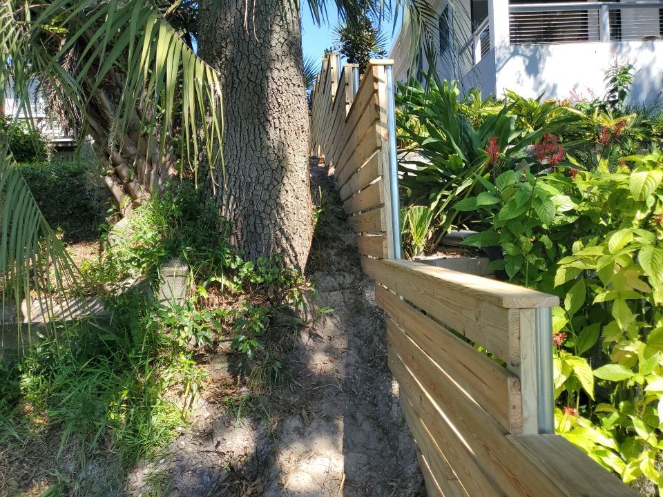 Custom Horizontal Fence  by Hip Square Fence Inc.
