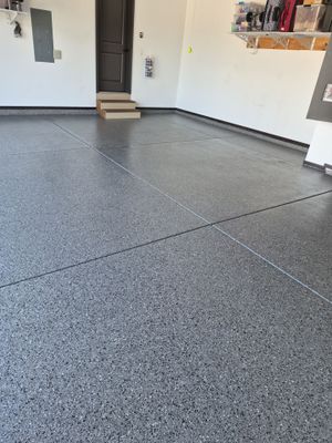 Polyurea Garage Floor Transformation with Slate Hybrid Finish in Post Falls