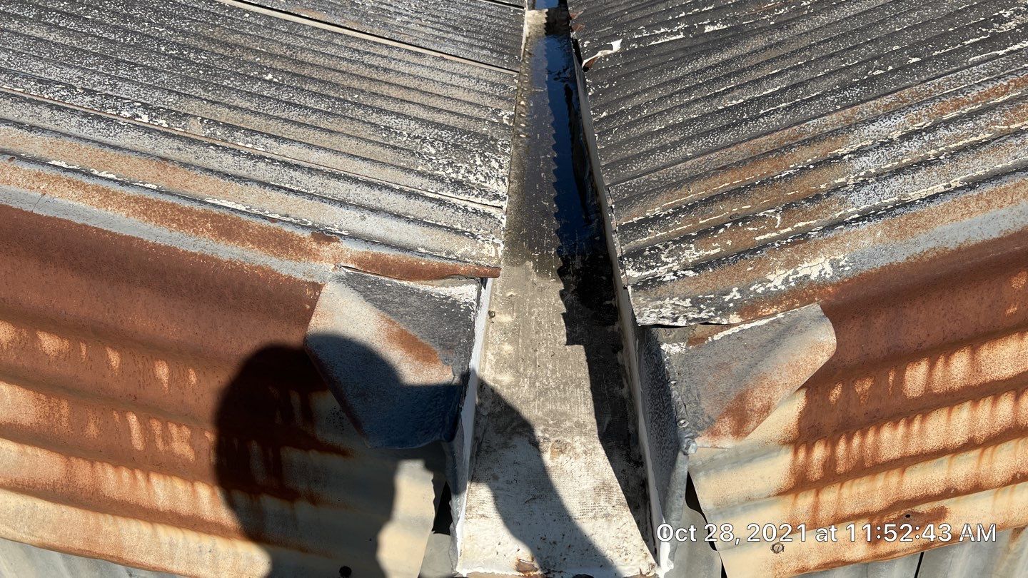 MR Roofing system using Conklin BenchPly system with PUMA top coat by Straight Edge Roofing Inc