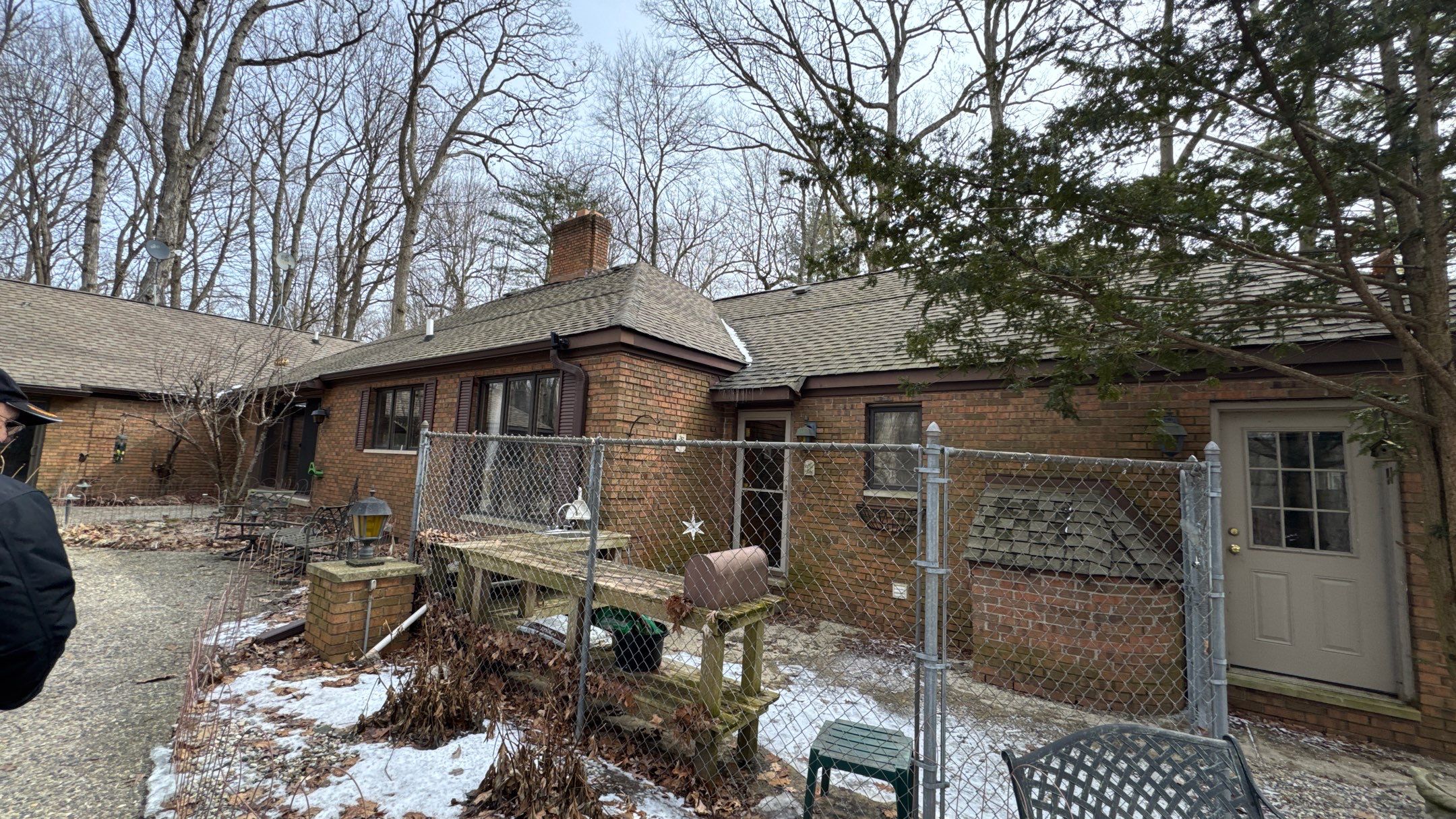 Roof Replacement using Owens Corning Colonial Slate by 180 Contractors