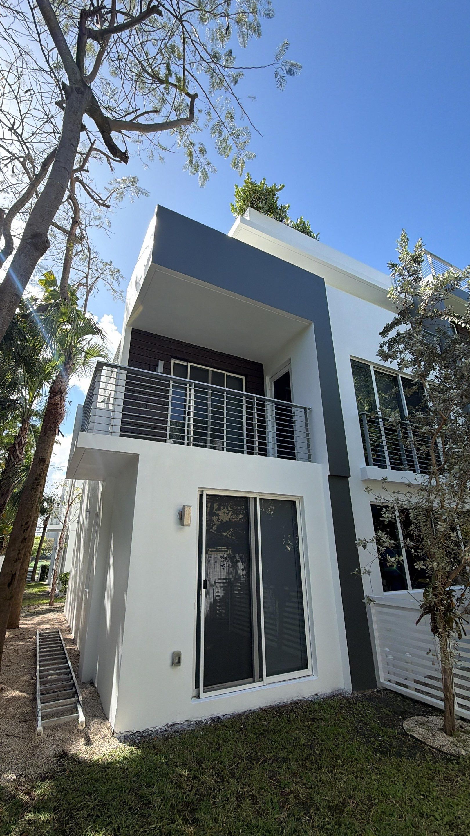 Fort Lauderdale Town Homes Exterior Painting by John “The Greek” Painting