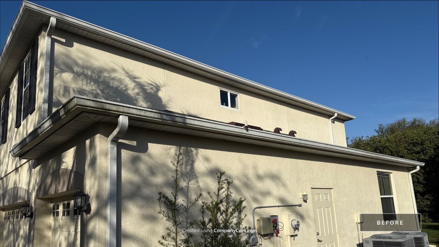 Barrington Ridge 2-Story House & Driveway Cleaning – Before & After Transformation! by Sunshine AquaWash