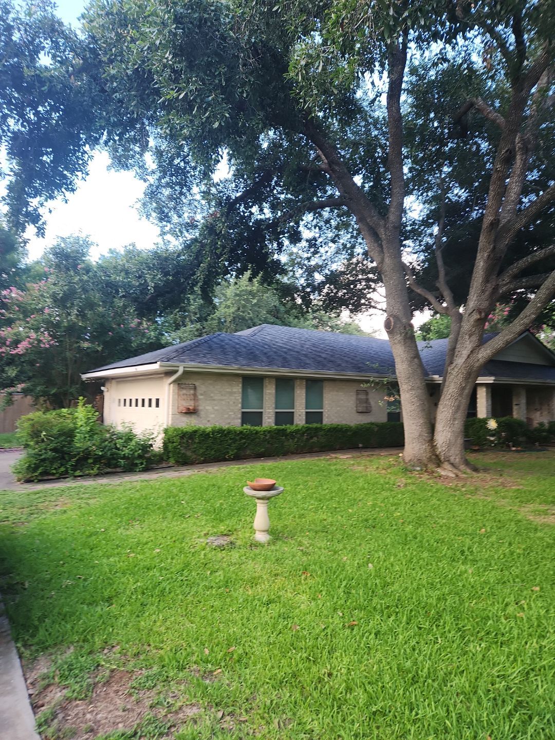 Williamsburg Gray - Owens Corning TruDefinition Duration by RoofsOnly.com