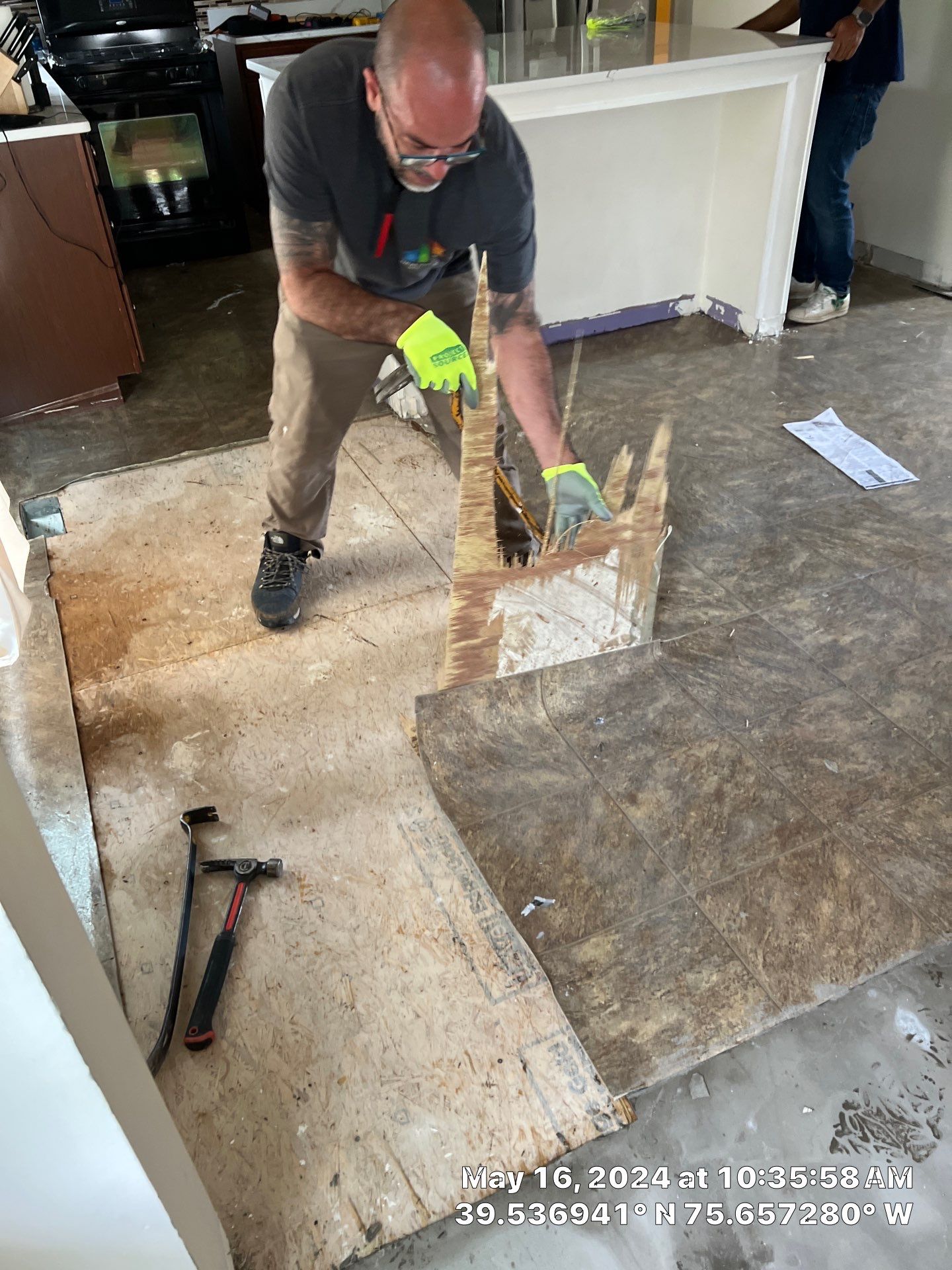 After Hours Emergency Water Extraction and Restoration in Middletown, Delaware by Healthy Home Solutions