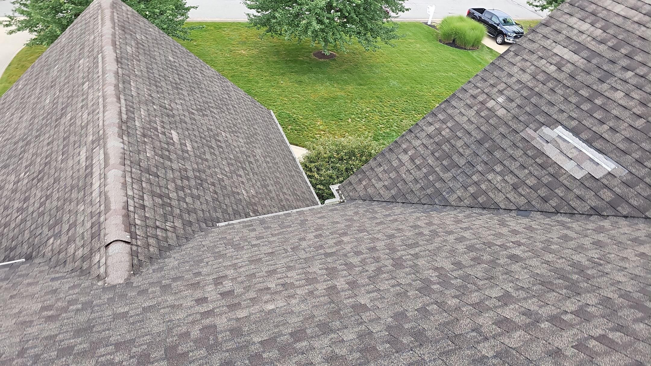 ATLAS PINNACLE COLOR: WEATHERED WOOD by Eagle Eye Roofing